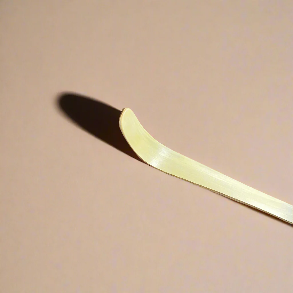 Bamboo Tea Scoop (Chashaku) for Matcha (white bamboo, ru3810) - Image 3