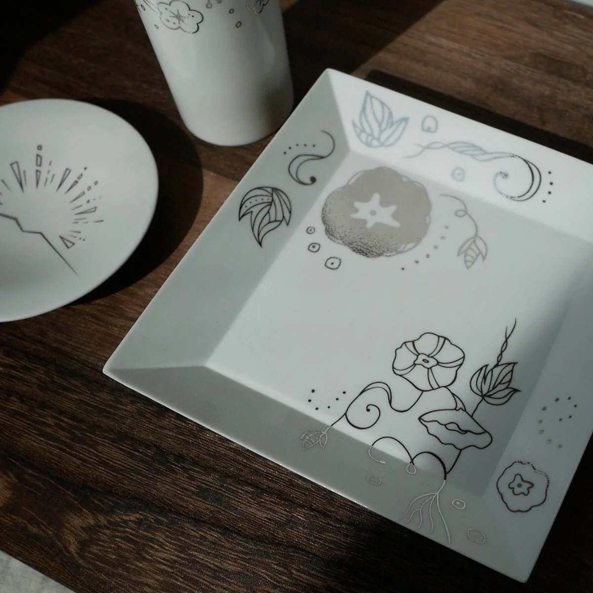 Kamigata Ryugi: Haiku Series Plate Set, Gold - Image 7