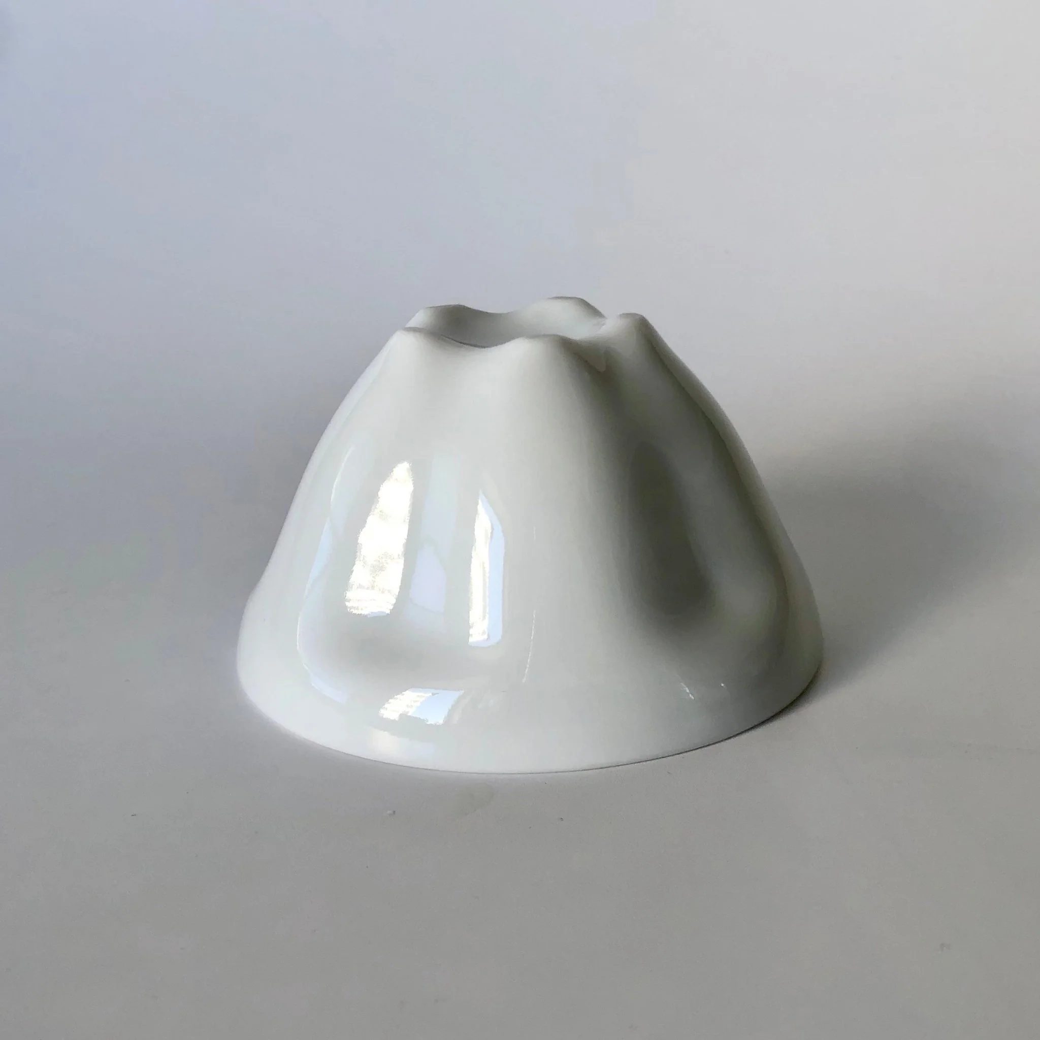 Sakura Shaped Porcelain Tea Cup - Image 4